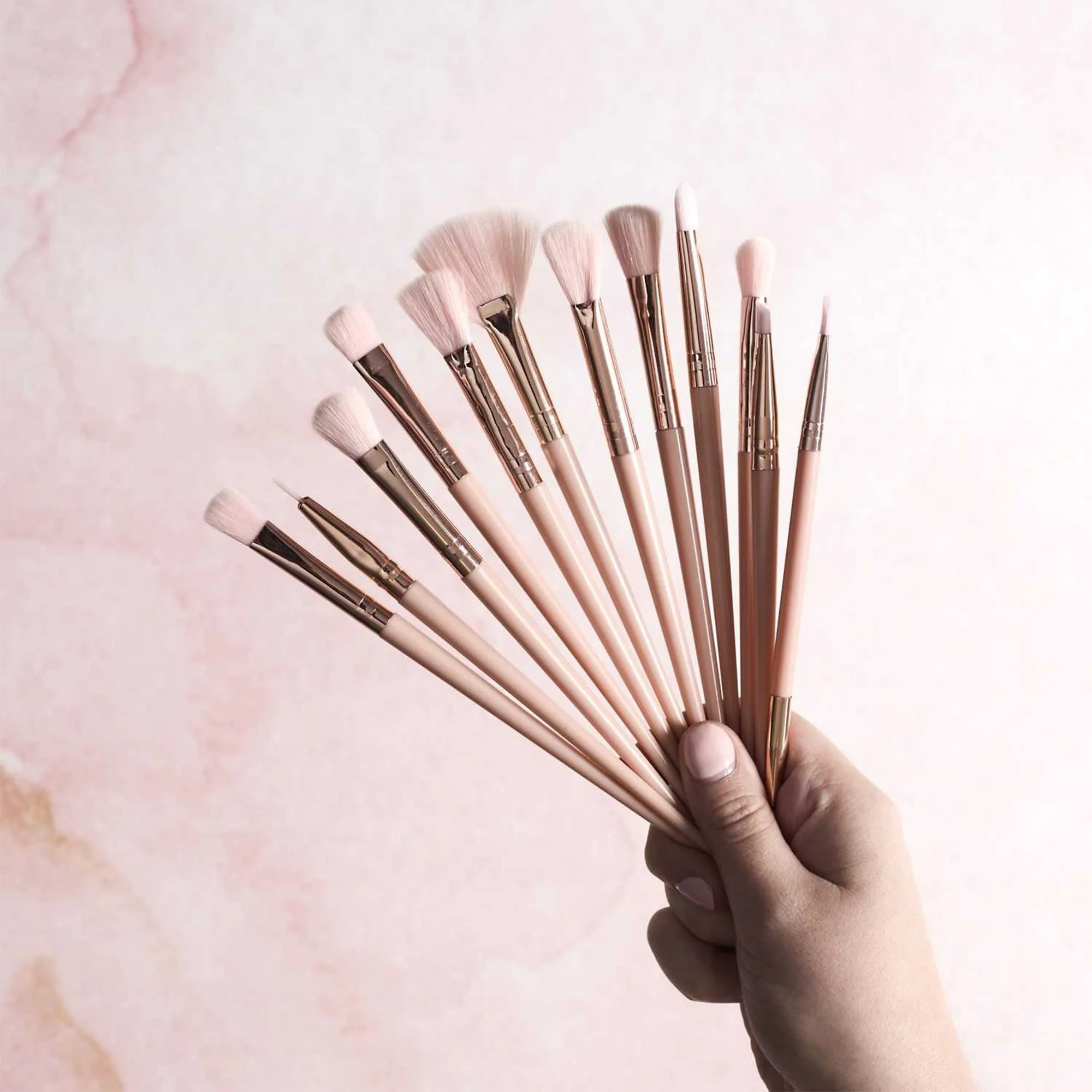 Lot de 12 pinceaux de maquillage - Image 2