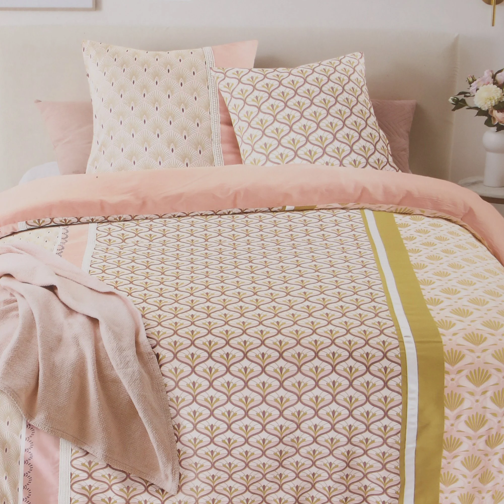 Parure housse de couette confection 260x240 cm + 2 Taies d'oreillers 63x63cm  - Blanc - Image 4